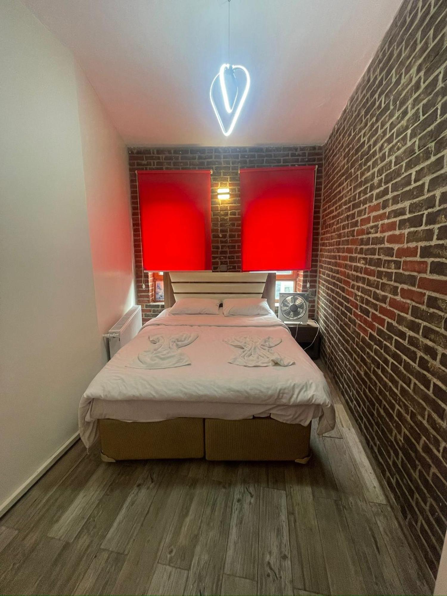 Grand Bella Vista Hostel Istanbul Ngoại thất bức ảnh