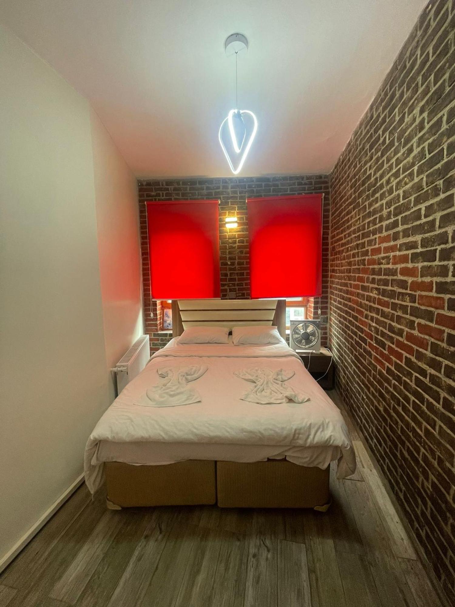 Grand Bella Vista Hostel Istanbul Ngoại thất bức ảnh