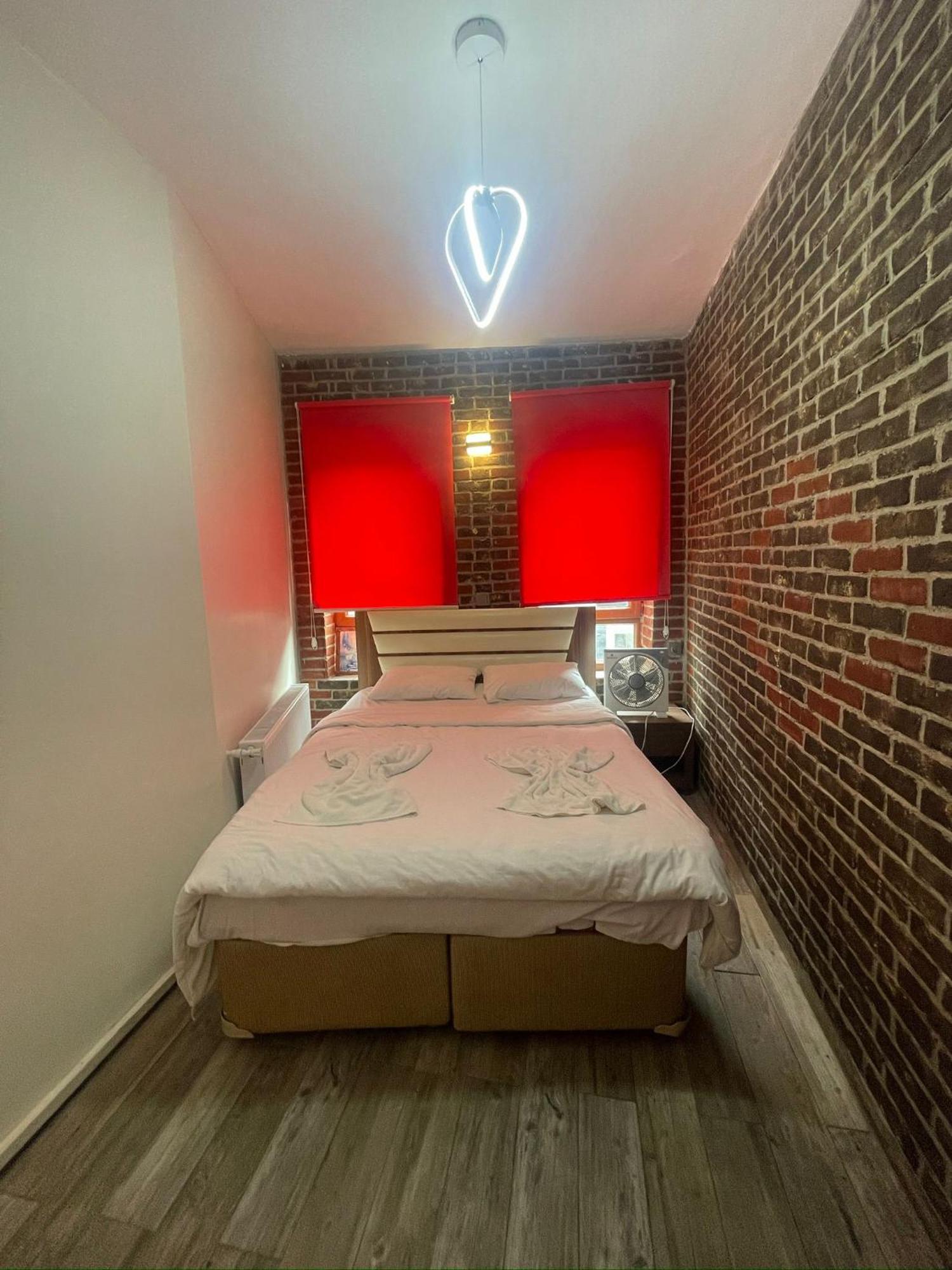 Grand Bella Vista Hostel Istanbul Ngoại thất bức ảnh